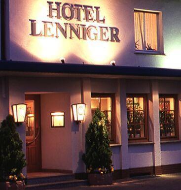 Landgasthaus Lenniger Бюрен Экстерьер фото